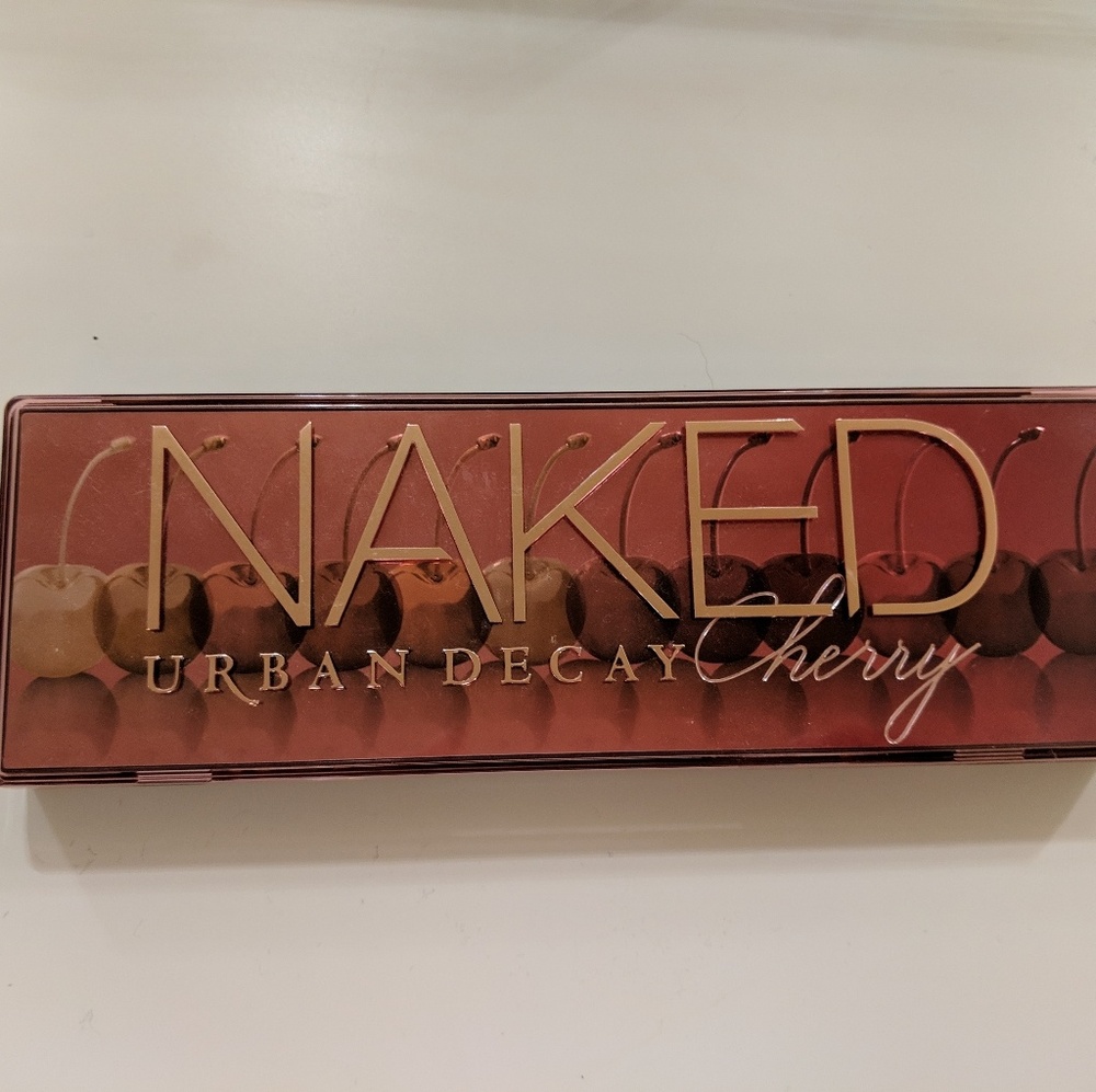 Urban Decay Naked Cherrt 12-Color Palette